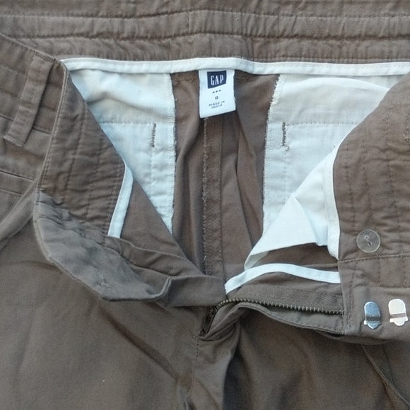 NWOT Gap size 8 khaki and brown Capris - Picture 6 of 8